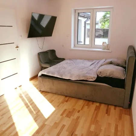 Dom Nad Jeziorem Ślesin