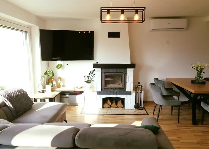 Dom Nad Jeziorem Сasa de vacaciones Ślesin