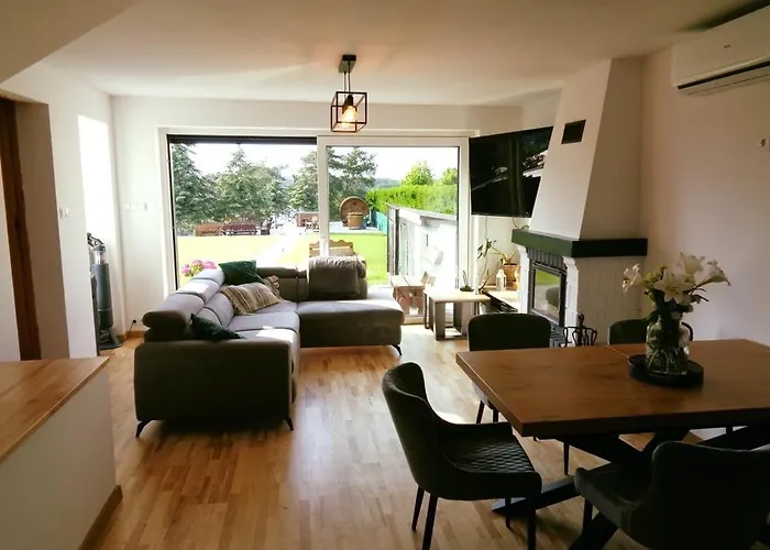 Dom Nad Jeziorem Ślesin